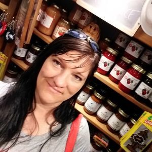 Meet your Posher, Kendra